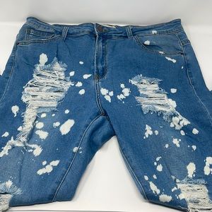 Forever 21 PLUS High Rise Distress Detail Jeans